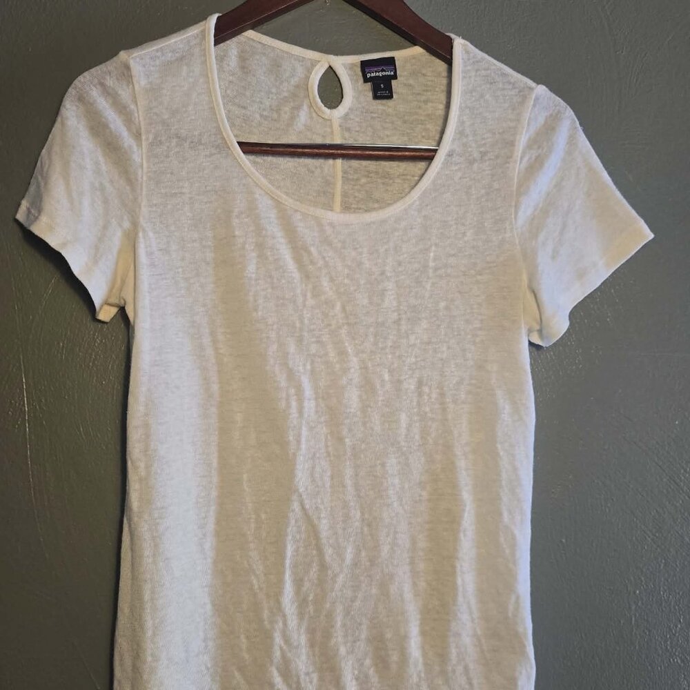 PATAGONIA Woman's Small Linen T-shirt- Cream | Scoop neck